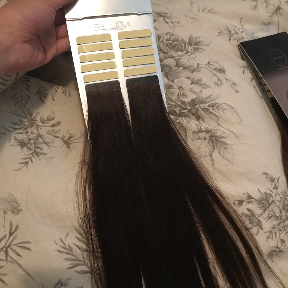 Bellami 18” Tape In Hair Extensions - Picture 2 of 5